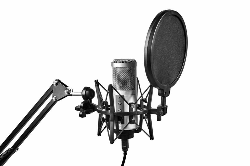 xlr microphone setup with shock mount